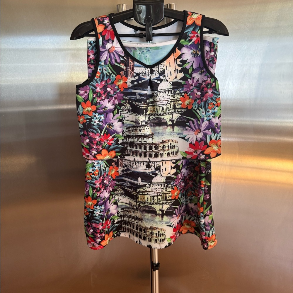 Elegant Cityscape Floral Skirt Set - Picture 4 of 11
